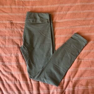 Brand new olive green PACT organic cotton leggings